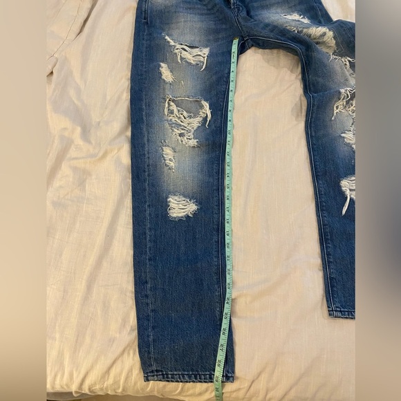 LOVE MOSCHINO Straight Low Rise Distressed Jeans (J2) - Picture 6 of 12